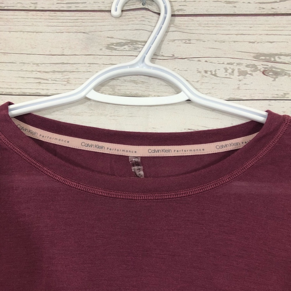 CALVIN KLEIN PERFORMANCE LONG SLEEVE TEE - Picture 4 of 5